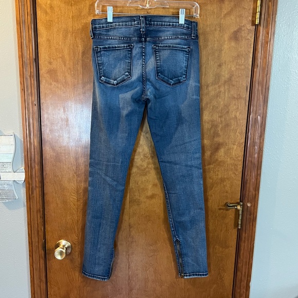 ‼️2/$20‼️Altar’d State Distressed skinny jeans - Picture 3 of 6